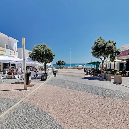 1 By Homing شقة *